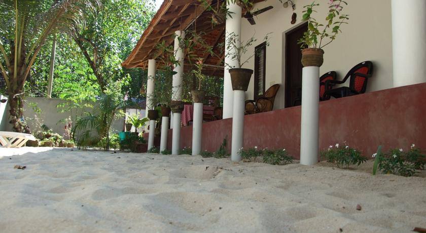 Marari Leena Beach House, Mararikulam 4